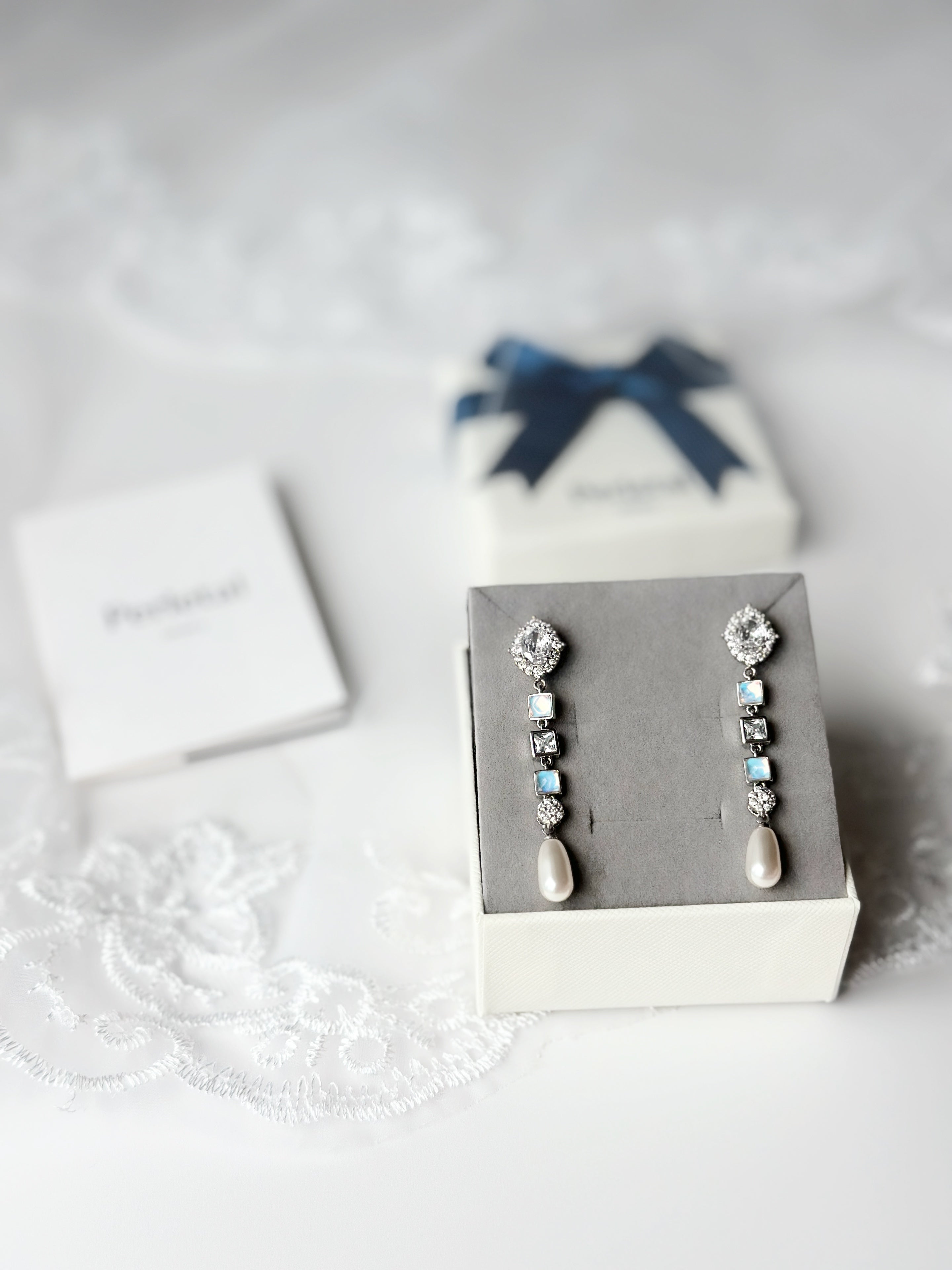 𝙋𝙚𝙖𝙧𝙡 𝙍𝙖𝙙𝙞𝙖𝙣𝙘𝙚 𝘿𝙧𝙤𝙥𝙨