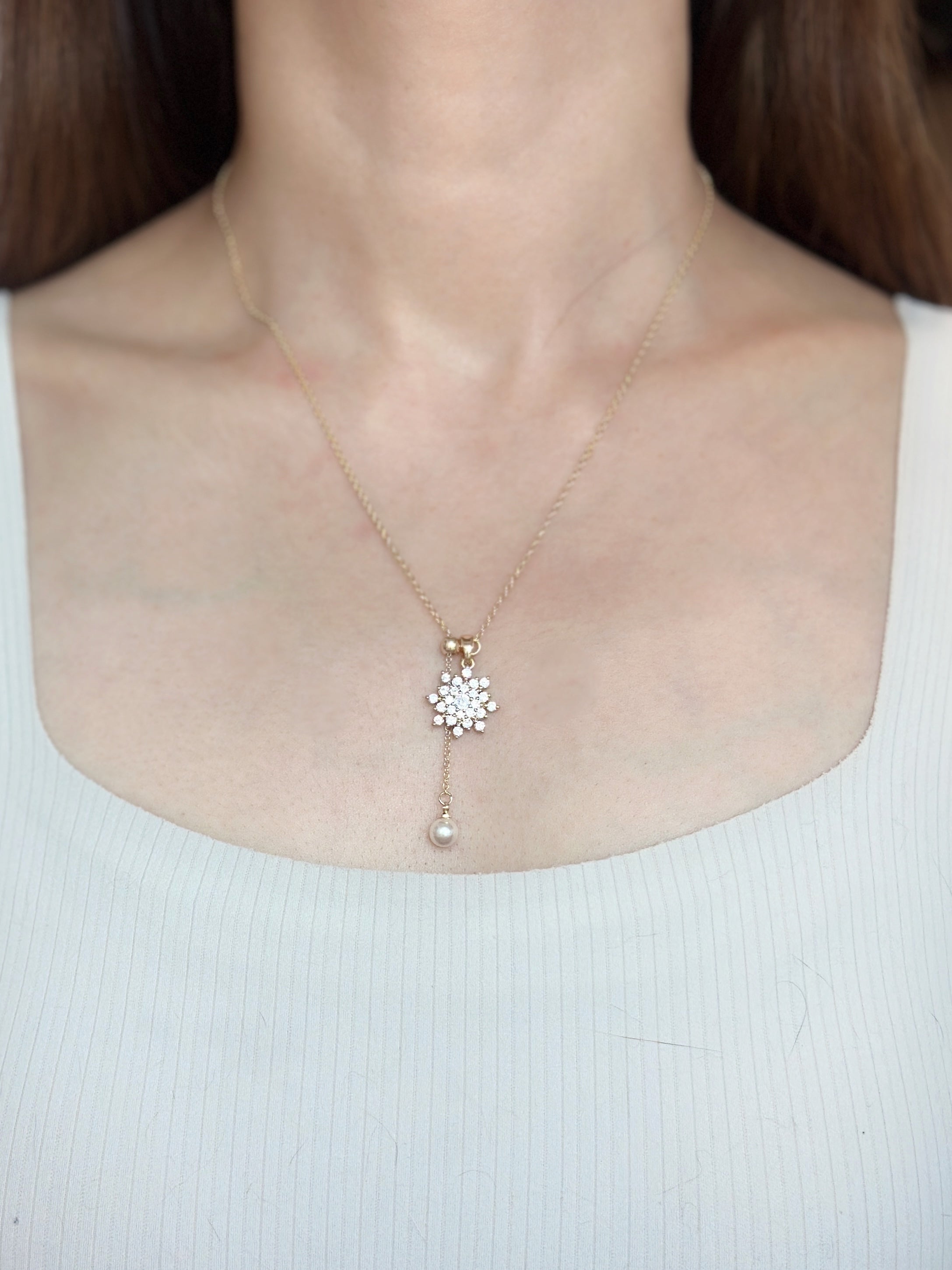 𝘚𝘯𝘰𝘸𝘧𝘭𝘢𝘬𝘦 𝘚𝘦𝘳𝘦𝘯𝘢𝘥𝘦 𝘕𝘦𝘤𝘬𝘭𝘢𝘤𝘦 ❄︎