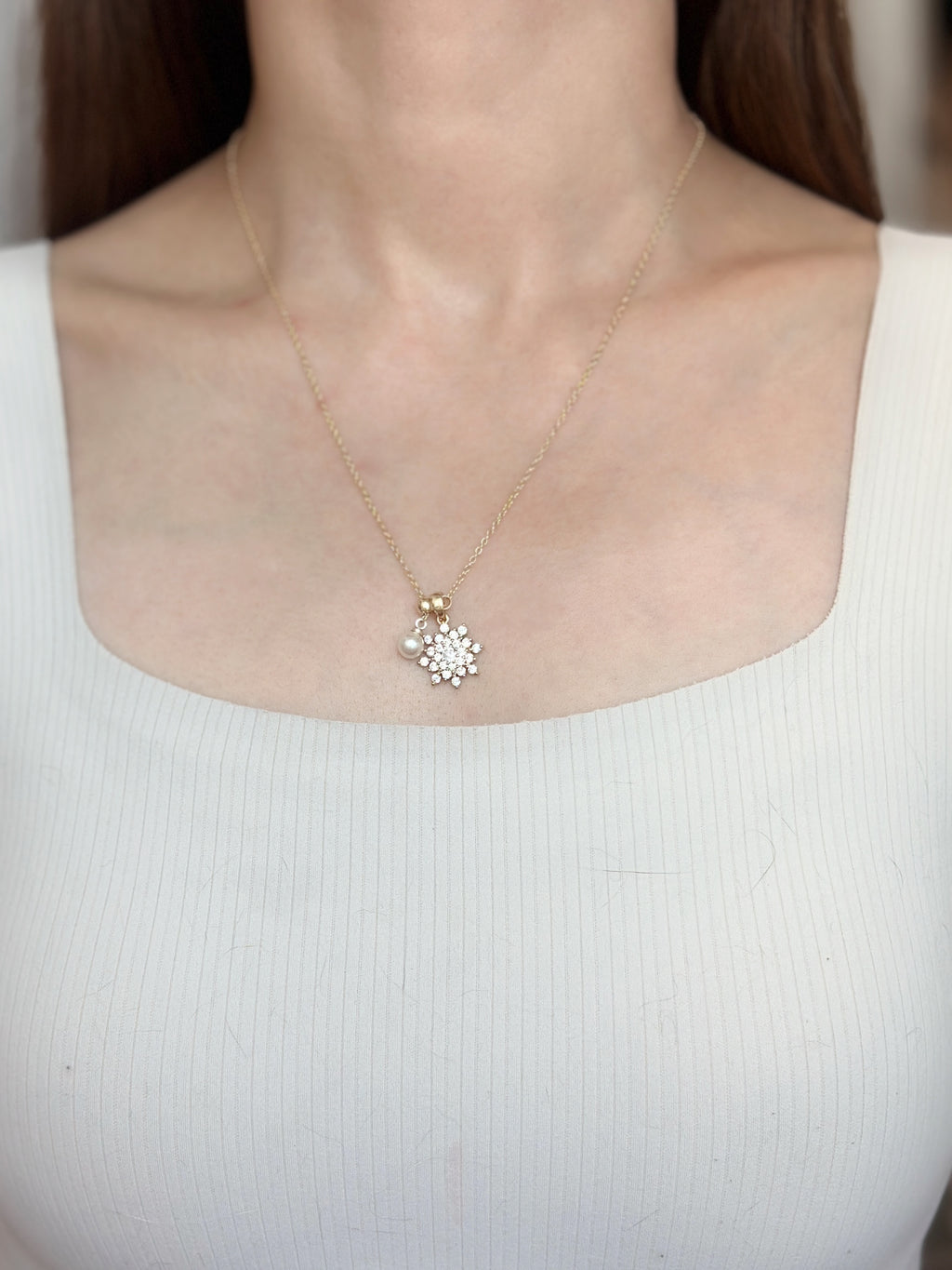 𝘚𝘯𝘰𝘸𝘧𝘭𝘢𝘬𝘦 𝘚𝘦𝘳𝘦𝘯𝘢𝘥𝘦 𝘕𝘦𝘤𝘬𝘭𝘢𝘤𝘦 ❄︎