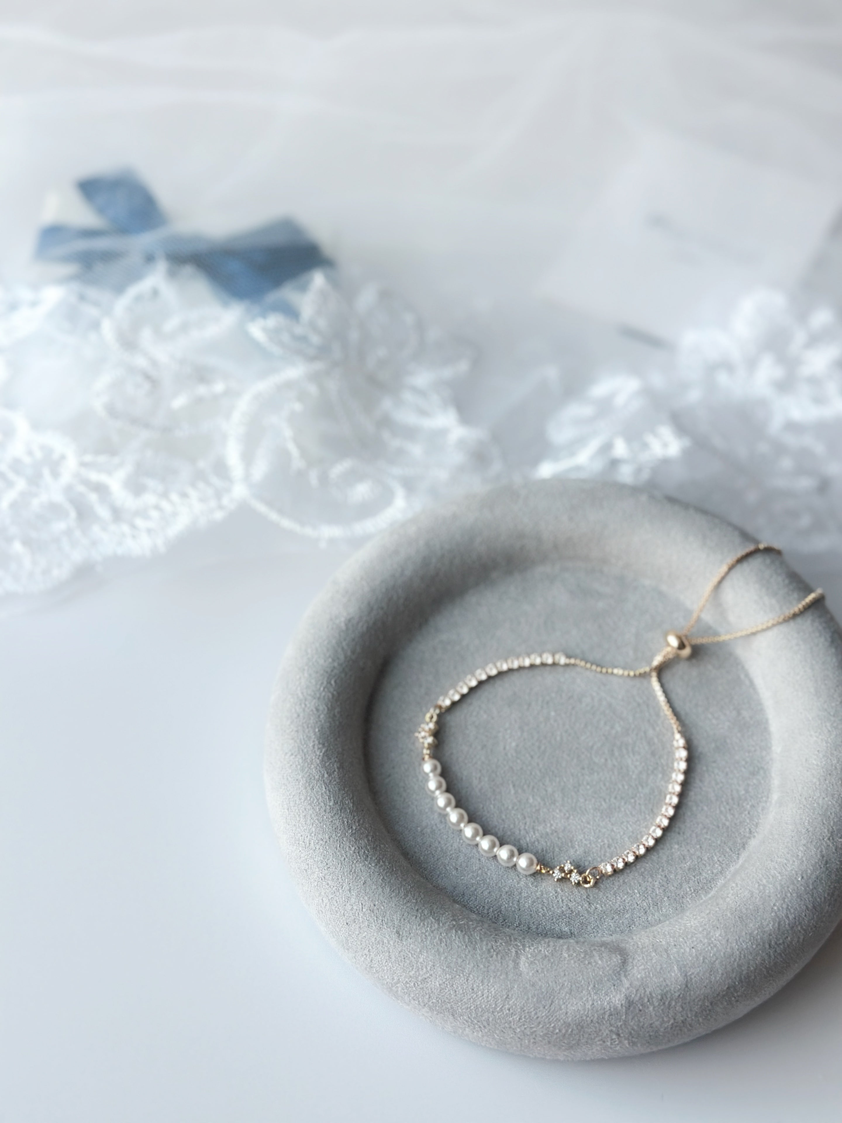 ✴︎ 𝘓𝘶𝘹𝘦 𝘙𝘢𝘥𝘪𝘢𝘯𝘤𝘦 𝘉𝘳𝘢𝘤𝘦𝘭𝘦𝘵