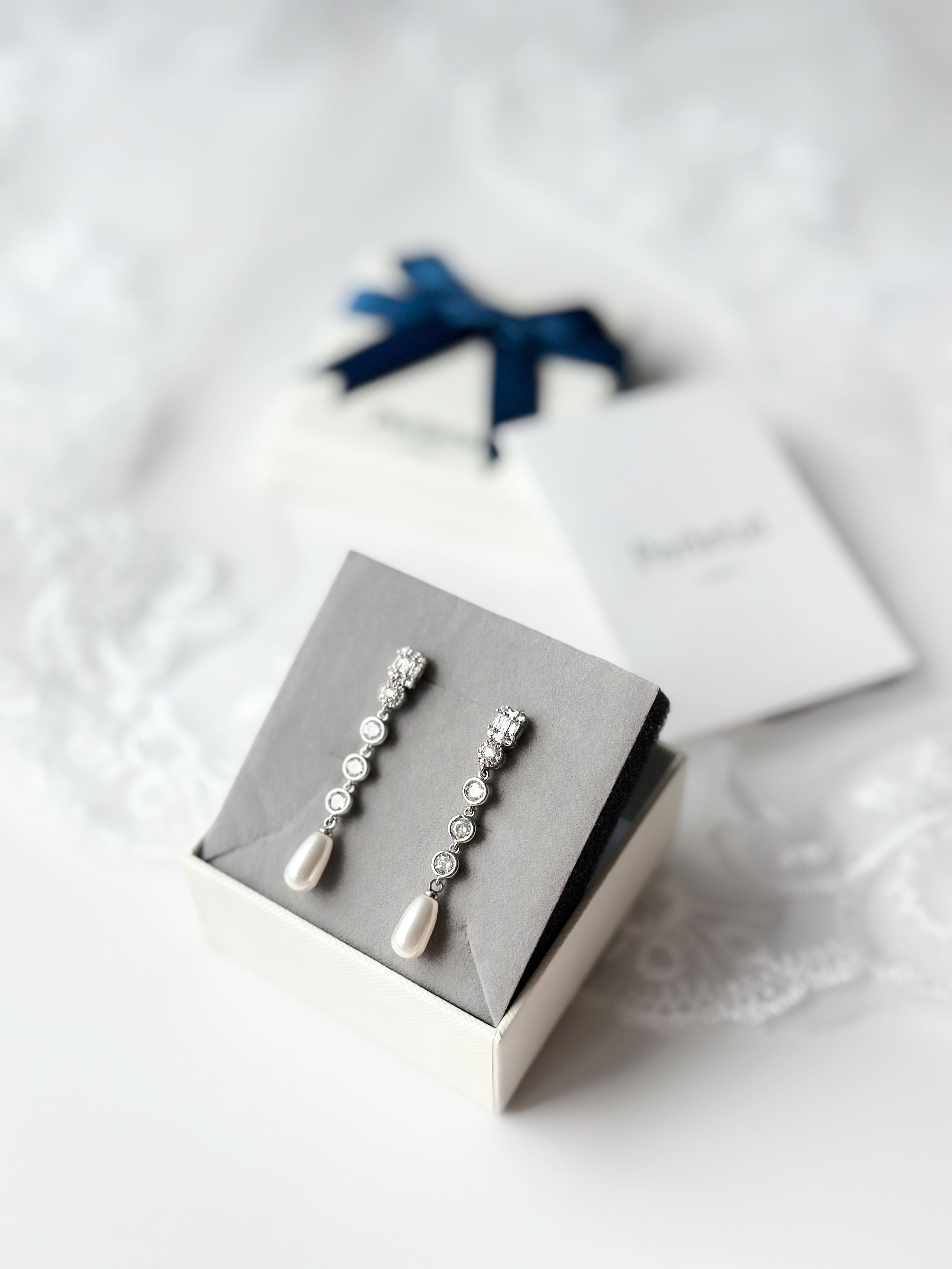 𝘾𝙧𝙮𝙨𝙩𝙖𝙡 𝙀𝙡𝙚𝙜𝙖𝙣𝙘𝙚 𝘿𝙧𝙤𝙥𝙨