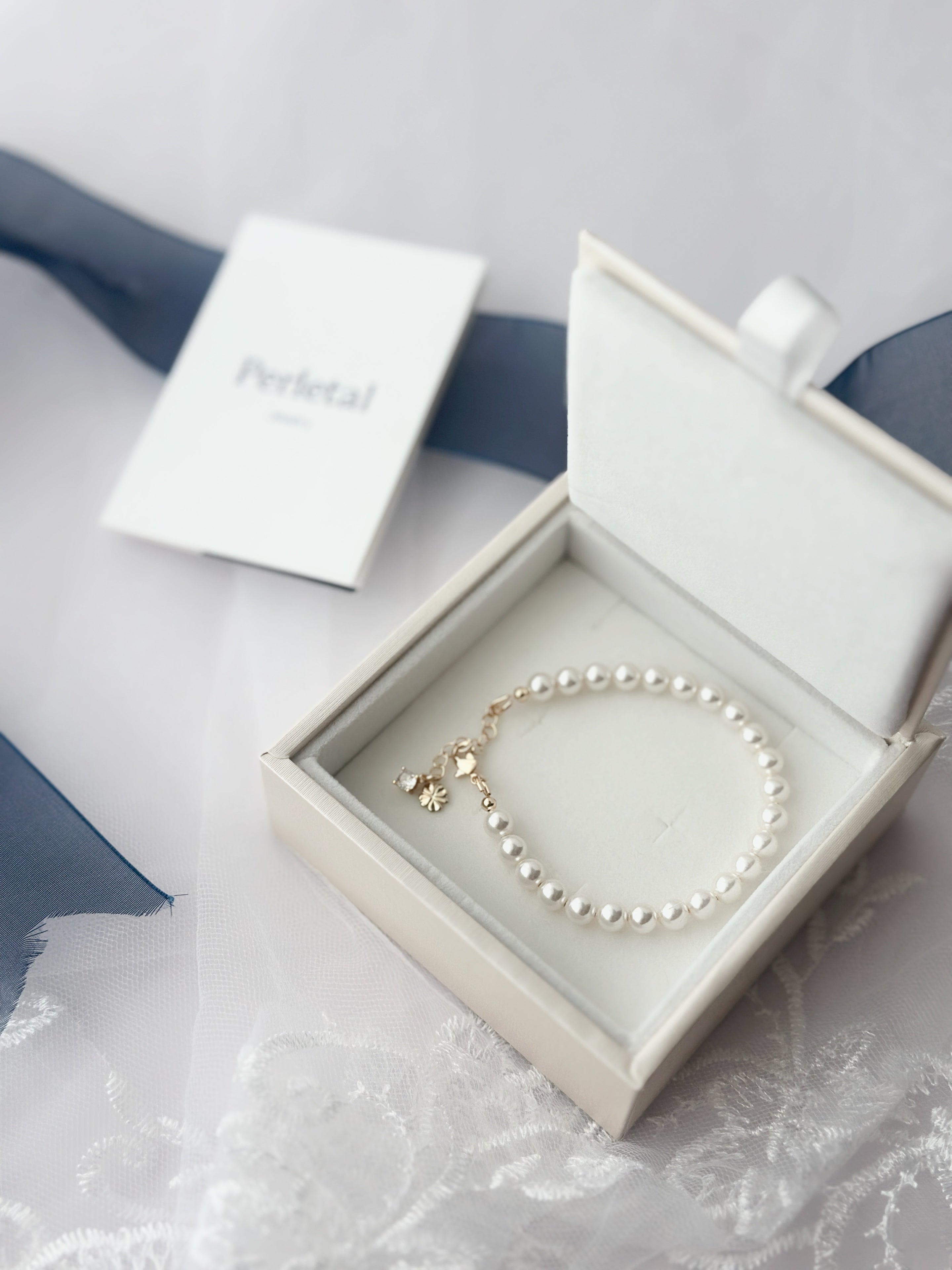 ˖ ⊹ 𝘌𝘵𝘰𝘪𝘭𝘦 𝘓𝘶𝘹𝘦 𝘗𝘦𝘳𝘭𝘦 𝘚𝘦𝘵