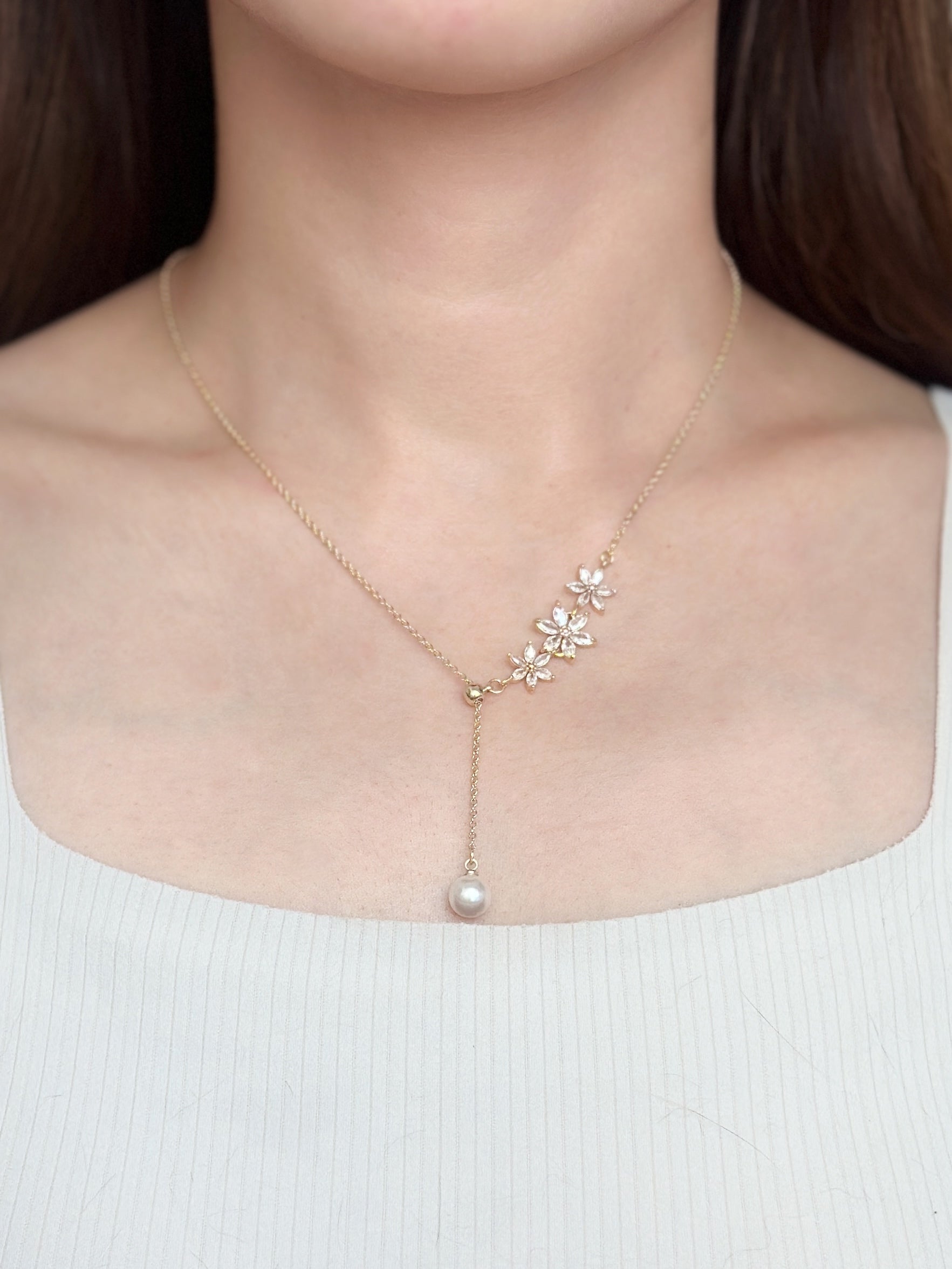 ❃ 𝘌𝘭𝘦𝘨𝘢𝘯𝘵 𝘗𝘦𝘢𝘳𝘭 𝘉𝘭𝘰𝘰𝘮 𝘕𝘦𝘤𝘬𝘭𝘢𝘤𝘦