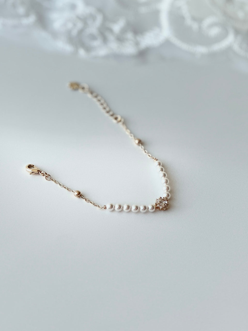 ⊛ 𝘌𝘭𝘦𝘨𝘢𝘯𝘵 𝘗𝘦𝘢𝘳𝘭 𝘎𝘭𝘰𝘸 𝘉𝘳𝘢𝘤𝘦𝘭𝘦𝘵