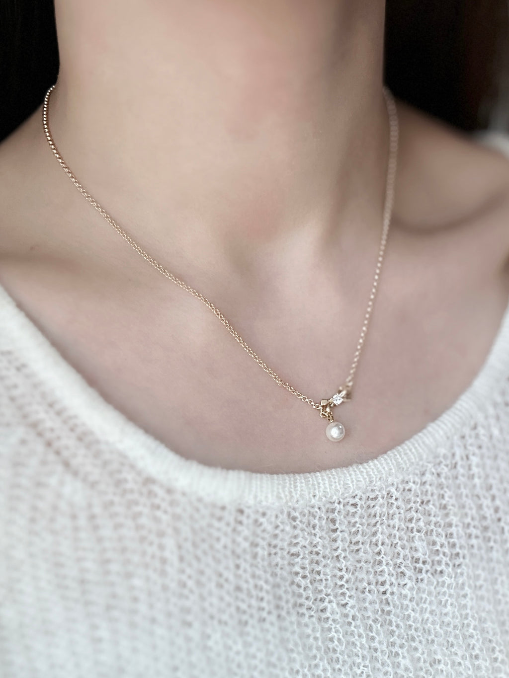 𝘗𝘦𝘵𝘪𝘵 𝘉𝘰𝘸 𝘕𝘦𝘤𝘬𝘭𝘢𝘤𝘦