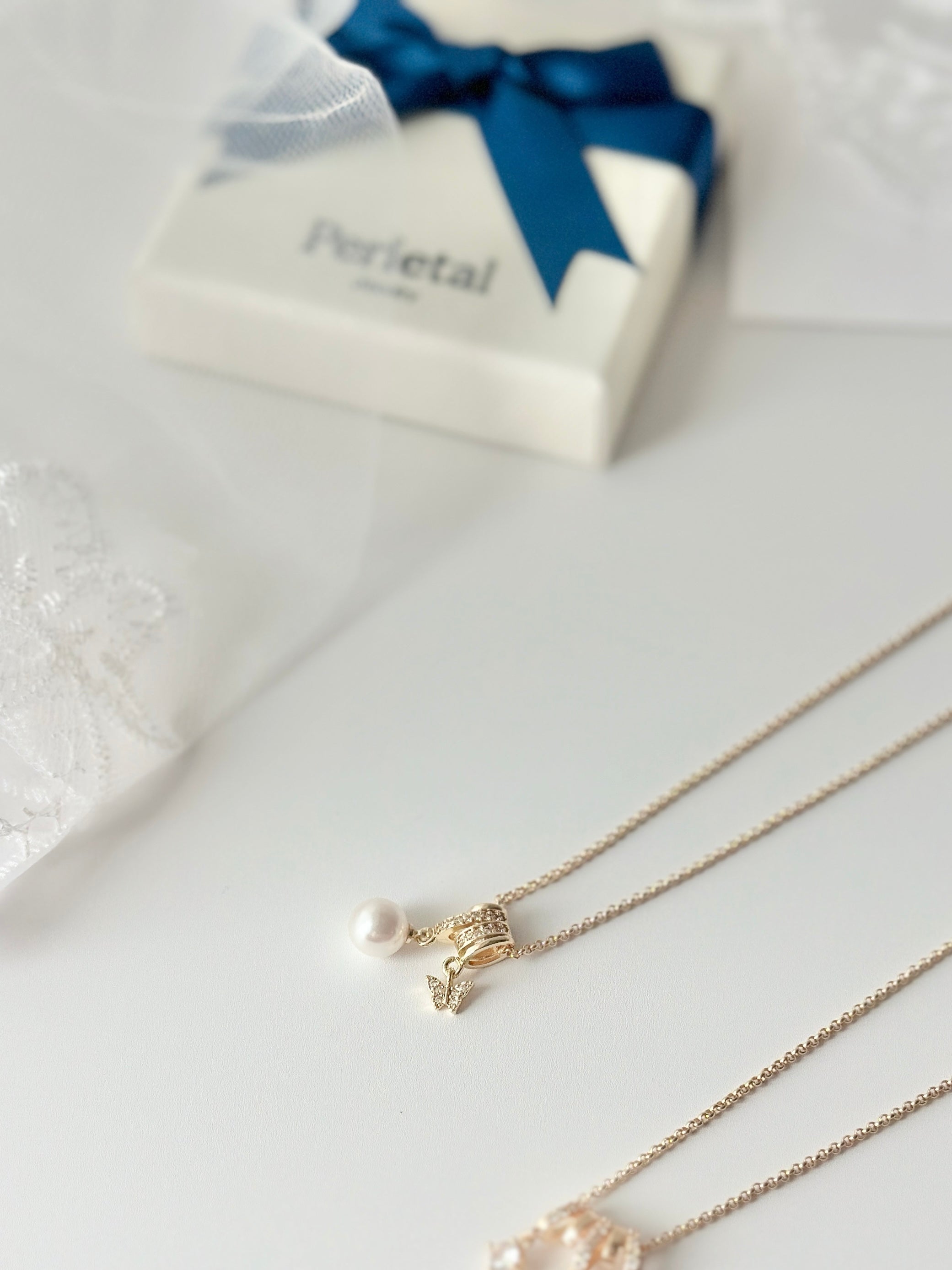 𐦍 𝘗𝘦𝘢𝘳𝘭 𝘉𝘶𝘵𝘵𝘦𝘳𝘧𝘭𝘺 𝘞𝘩𝘪𝘴𝘱𝘦𝘳