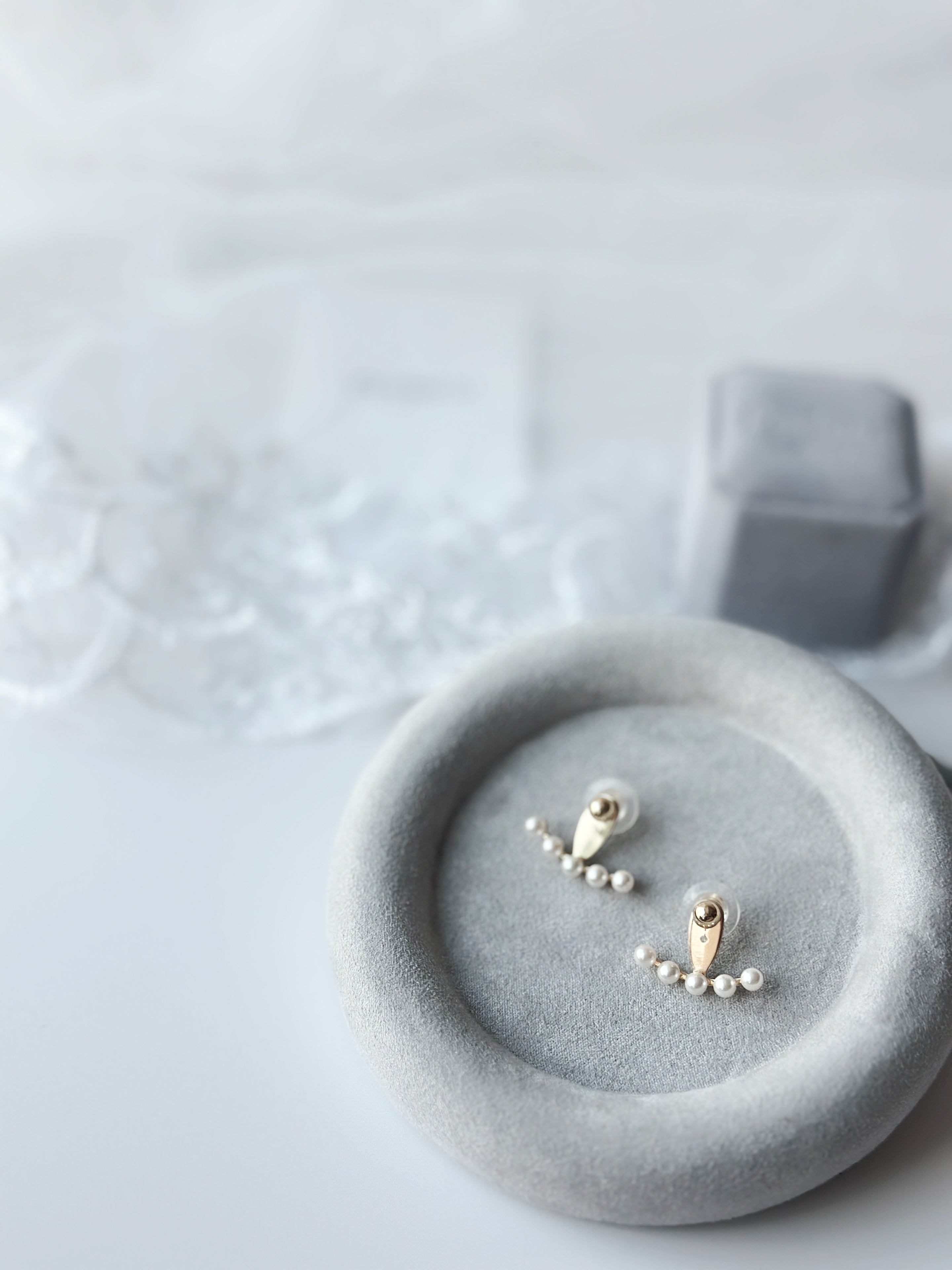 ࣪ ˖ ⊹ ࣪𝘓𝘰𝘣𝘦 𝘎𝘰𝘭𝘥 𝘗𝘦𝘢𝘳𝘭 𝘖𝘳𝘣𝘪𝘵