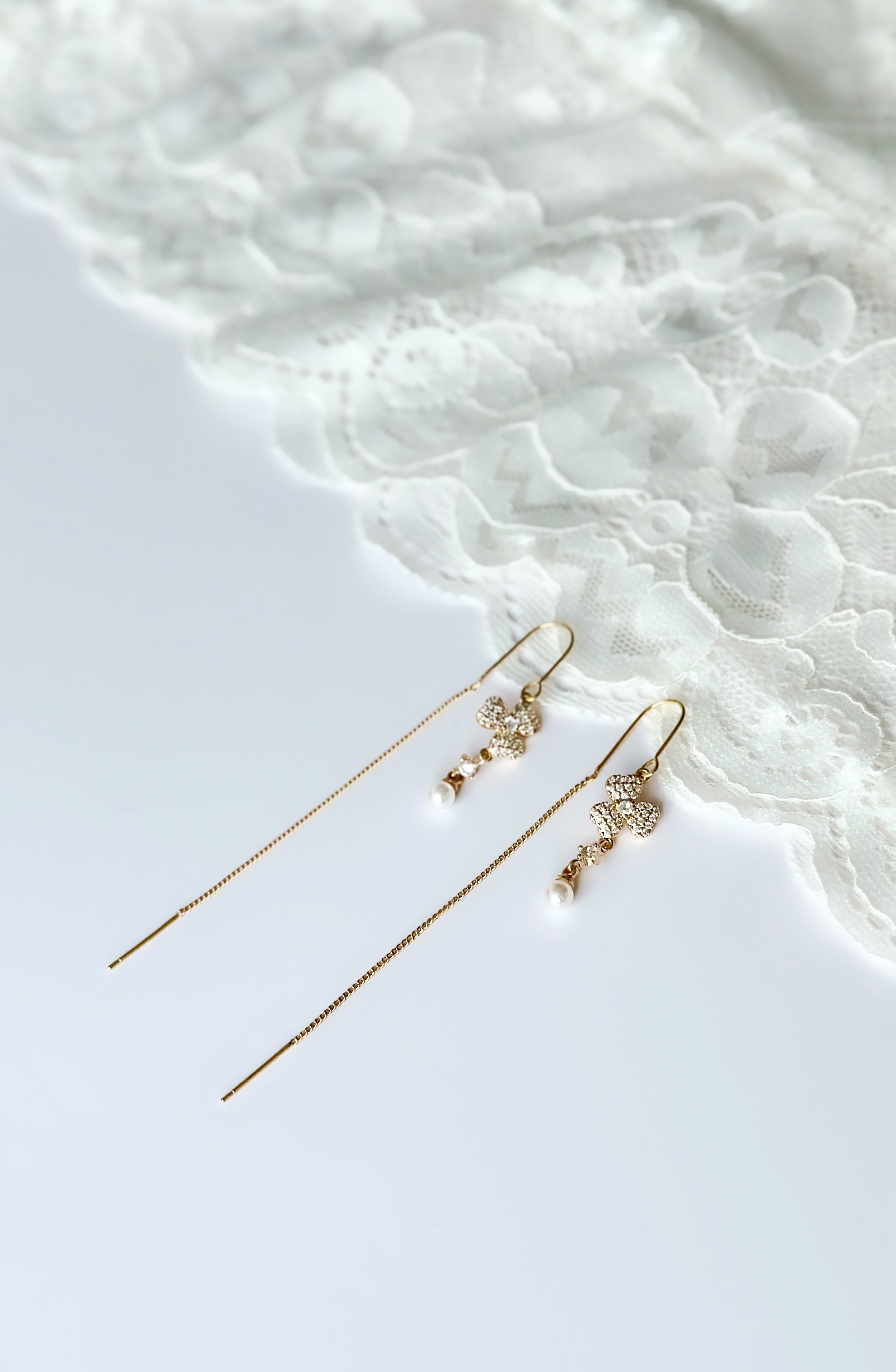 𝘊𝘭𝘰𝘷𝘦𝘳 𝘗𝘦𝘢𝘳𝘭 𝘊𝘩𝘢𝘳𝘮 ☘︎