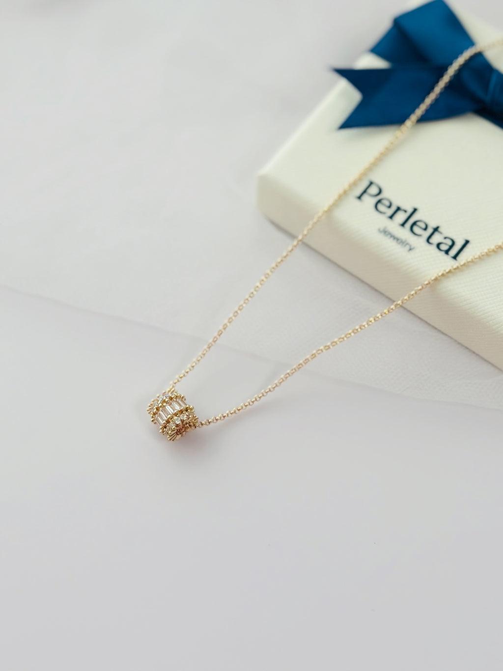 ⋆✧ 𝘙𝘢𝘥𝘪𝘢𝘯𝘵 𝘡𝘶𝘳𝘪 𝘕𝘦𝘤𝘬𝘭𝘢𝘤𝘦