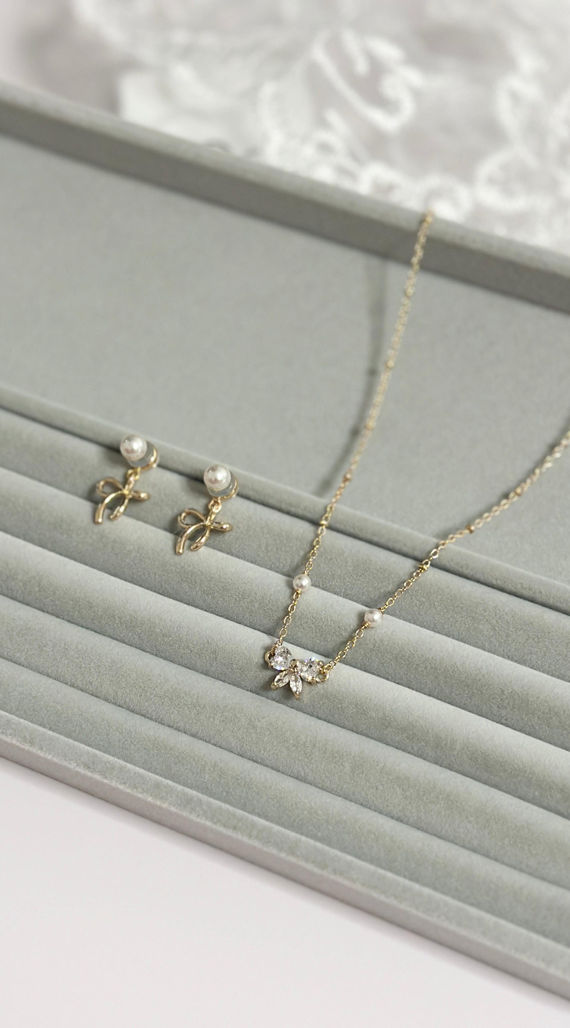 𝘚𝘶𝘣𝘵𝘭𝘦 𝘚𝘩𝘪𝘮𝘮𝘦𝘳 𝘉𝘰𝘸 𝘚𝘦𝘵