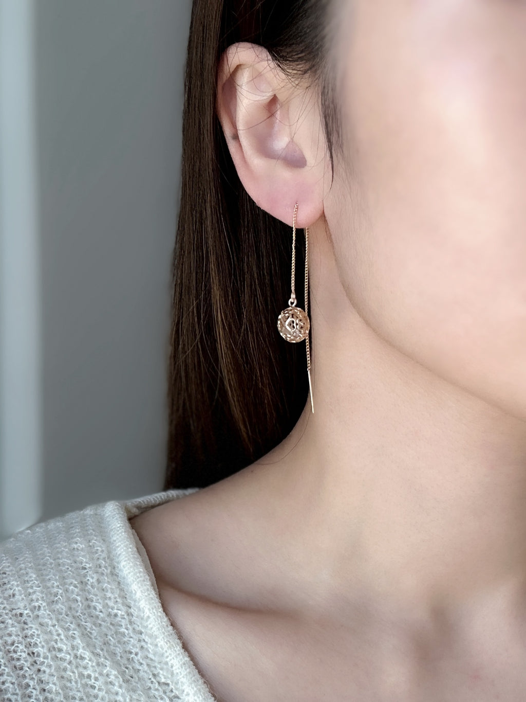 𝘎𝘰𝘭𝘥𝘦𝘯 𝘏𝘰𝘭𝘭𝘰𝘸 𝘡𝘪𝘳𝘤𝘰𝘯𝘪𝘢 𝘋𝘳𝘰𝘱𝘴