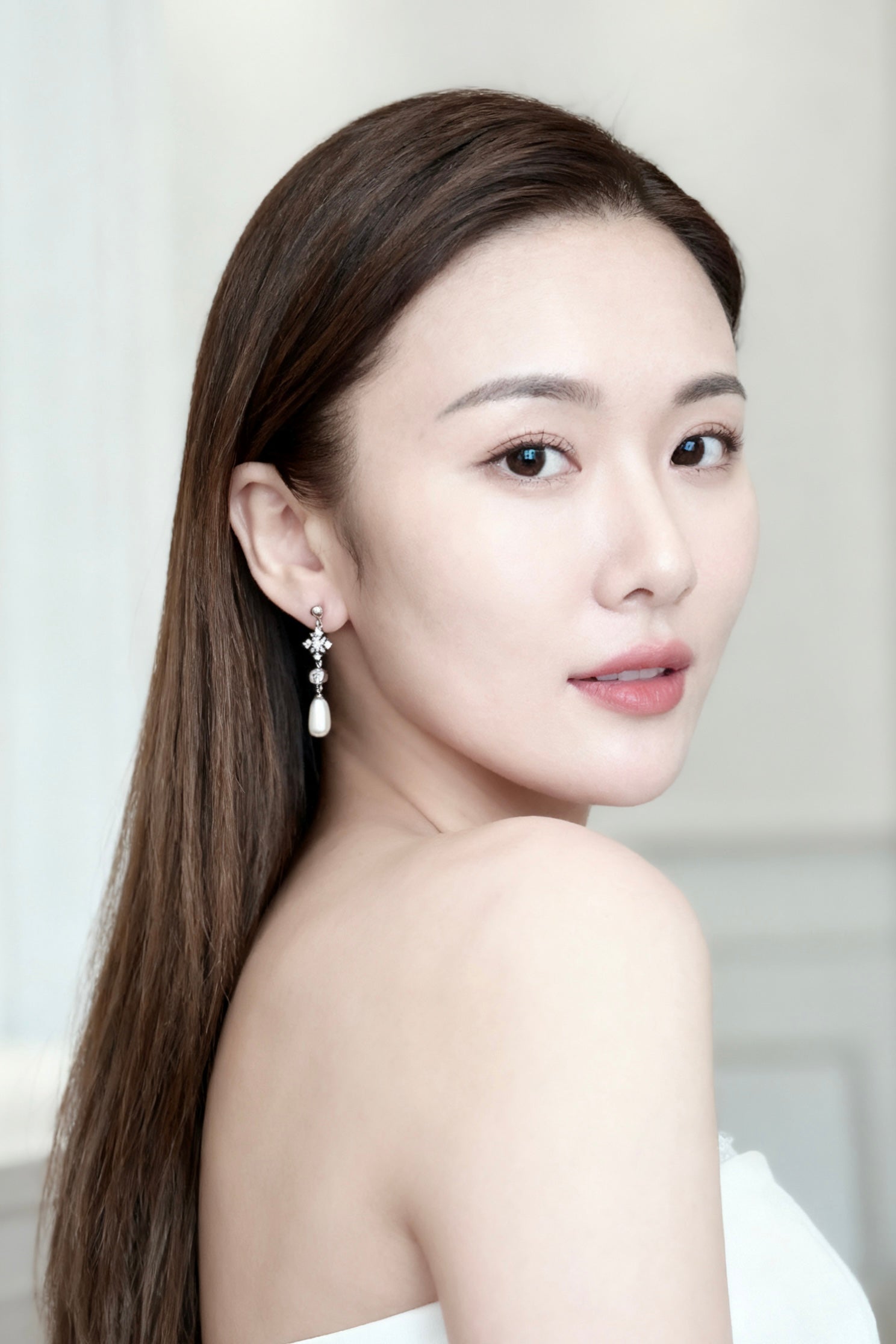 𝘾𝙚𝙡𝙚𝙨𝙩𝙞𝙖𝙡 𝙋𝙚𝙖𝙧𝙡 𝘿𝙧𝙤𝙥𝙨