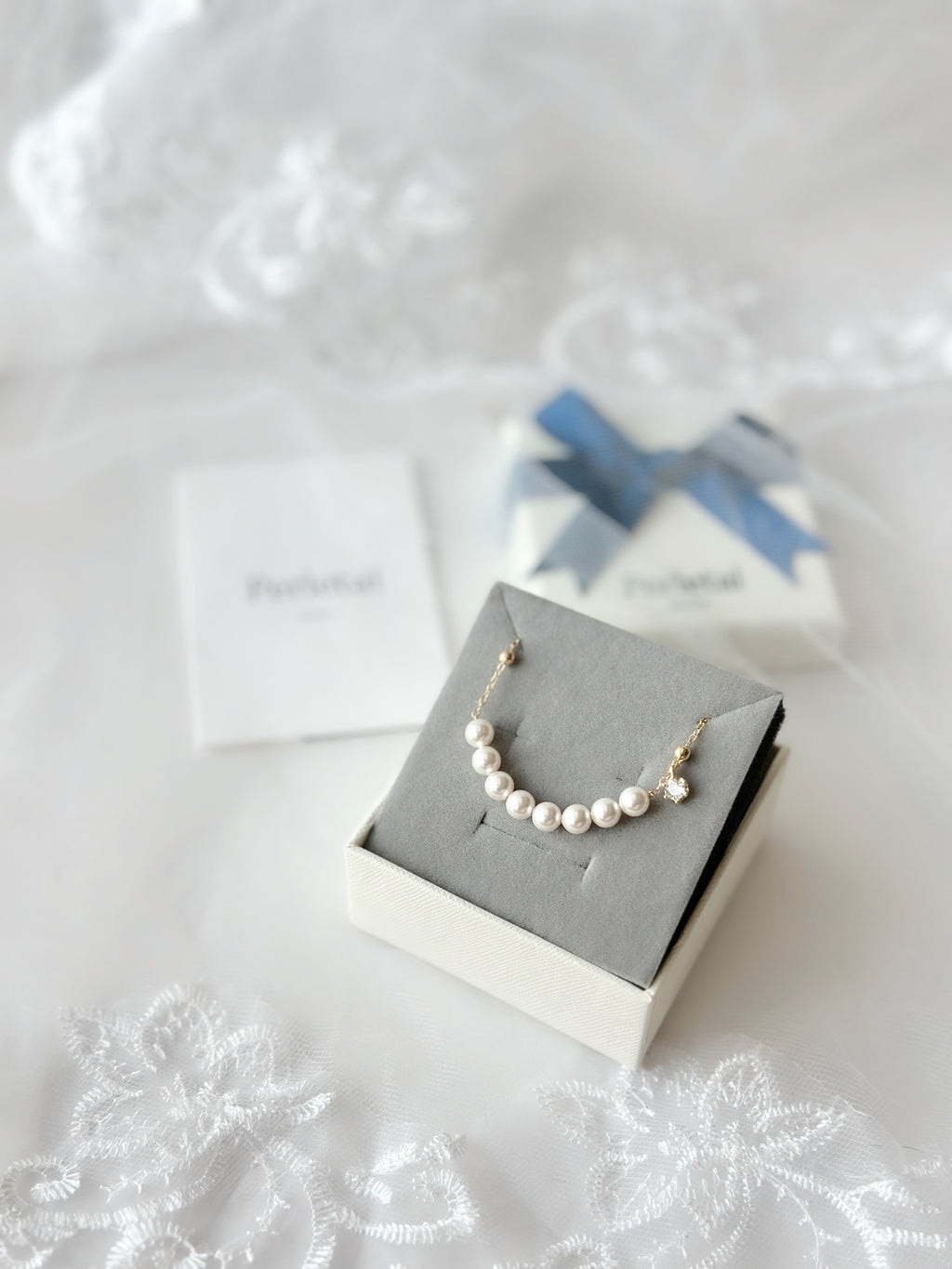 ☆⋆ 𝘈𝘪𝘳𝘺 𝘓𝘶𝘹𝘦 𝘗𝘦𝘢𝘳𝘭 𝘉𝘳𝘢𝘤𝘦𝘭𝘦𝘵 💫