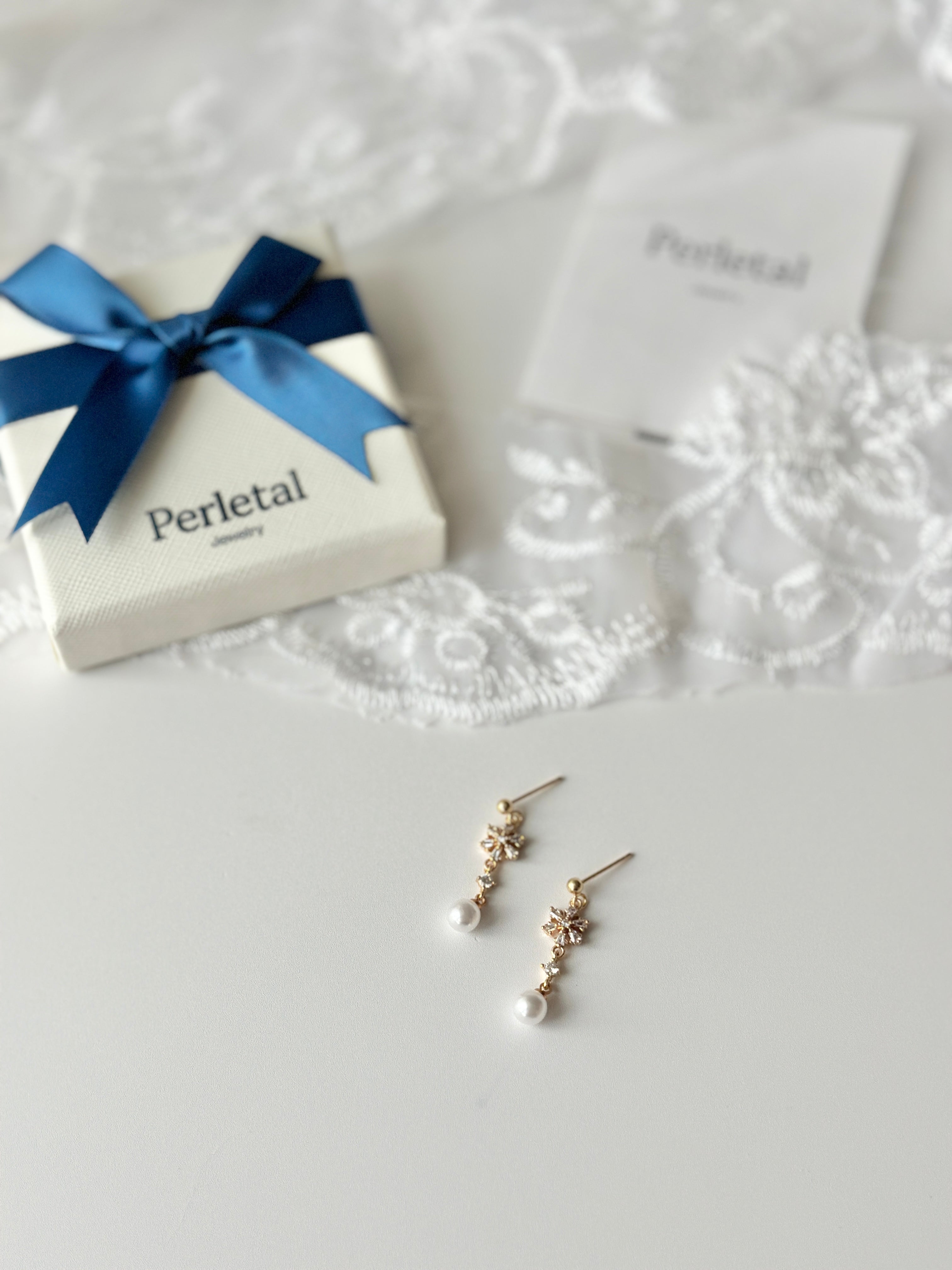 ❄︎ ° 𝑆𝑛𝑜𝑤𝑓𝑙𝑎𝑘𝑒 𝑆𝑝𝑎𝑟𝑘 𝑃𝑒𝑎𝑟𝑙 𝐷𝑟𝑜𝑝𝑠