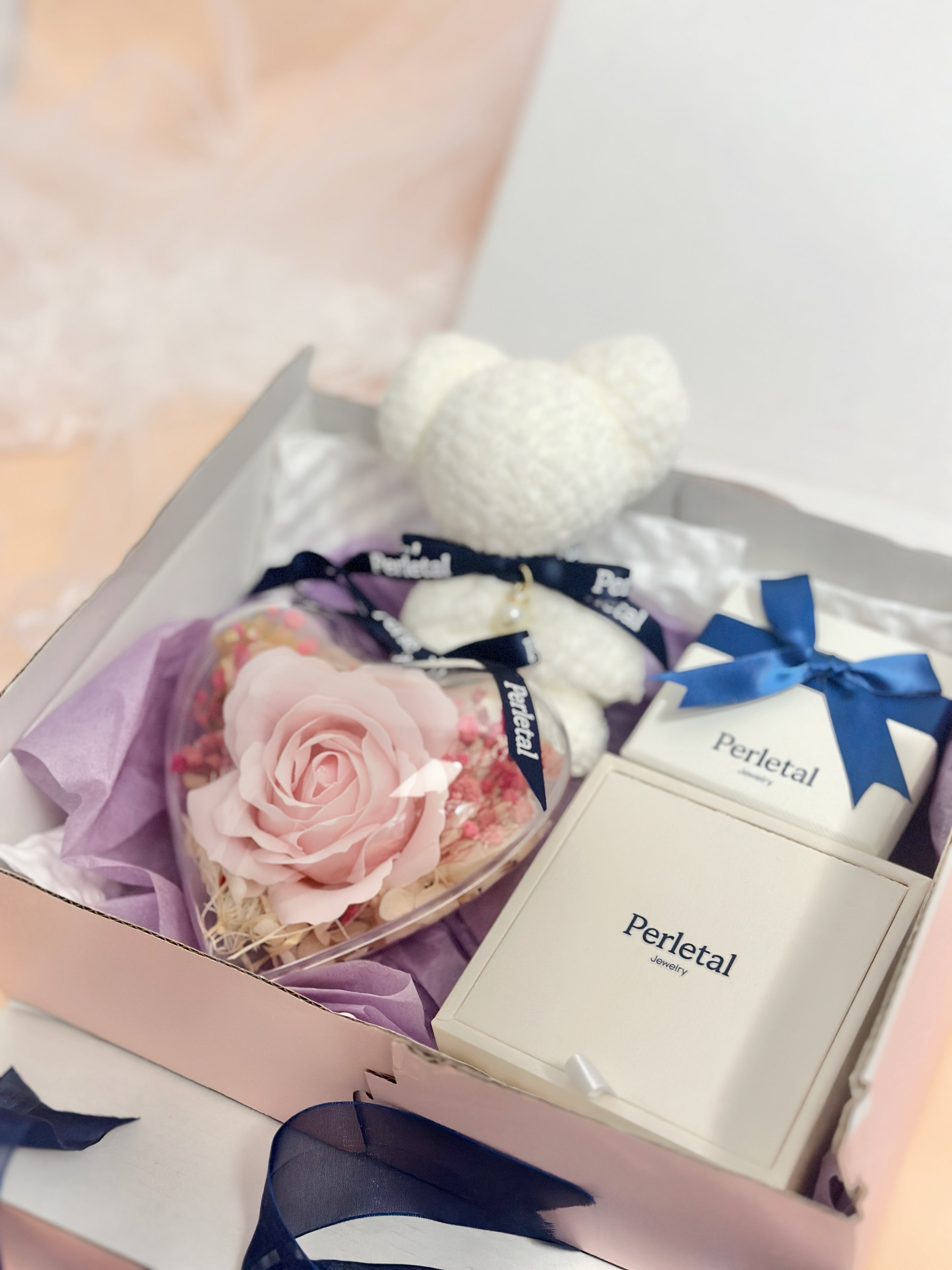 ˖ ⊹ 𝘌𝘵𝘰𝘪𝘭𝘦 𝘓𝘶𝘹𝘦 𝘗𝘦𝘳𝘭𝘦 𝘚𝘦𝘵