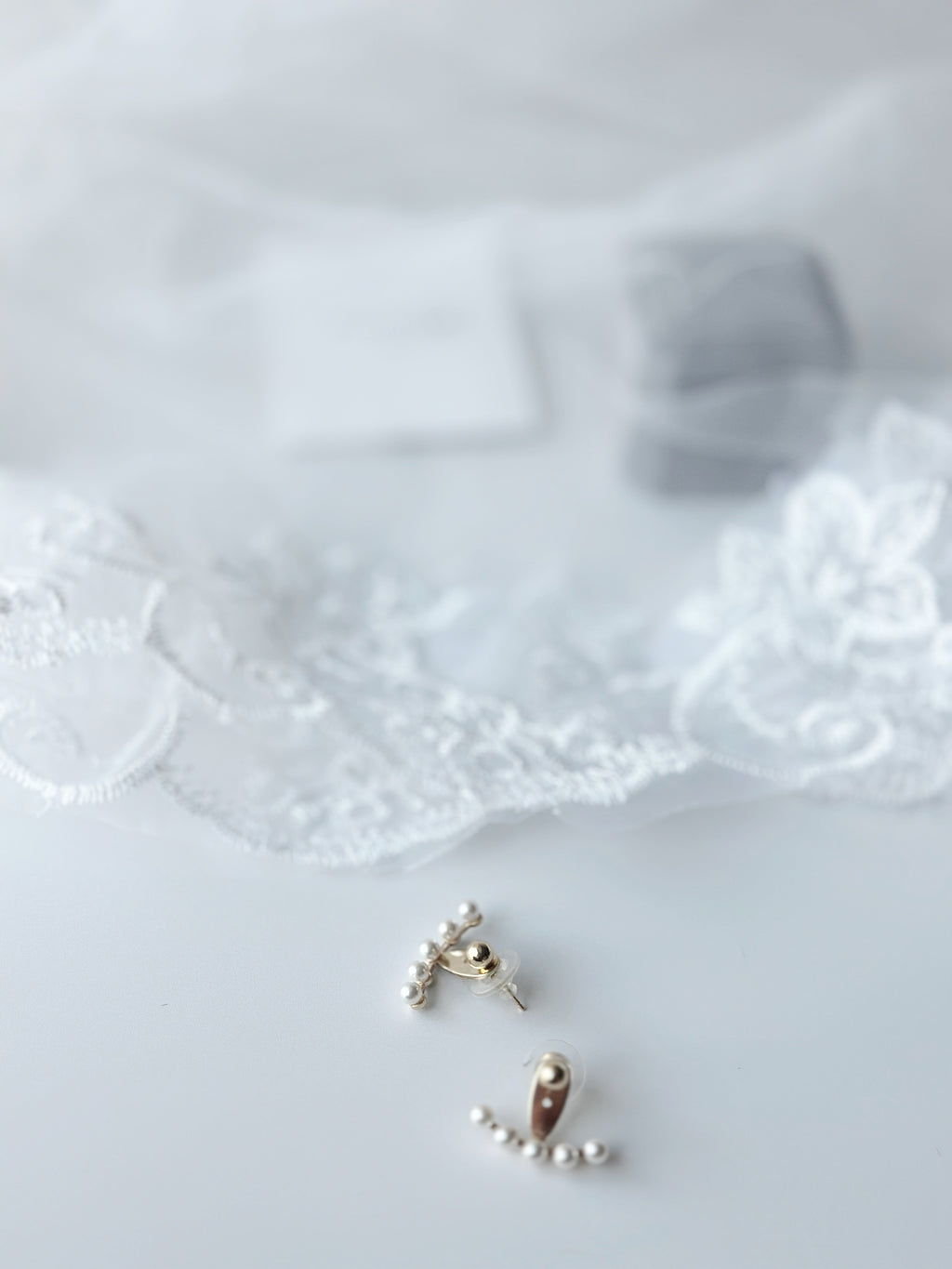 ࣪ ˖ ⊹ ࣪𝘓𝘰𝘣𝘦 𝘎𝘰𝘭𝘥 𝘗𝘦𝘢𝘳𝘭 𝘖𝘳𝘣𝘪𝘵