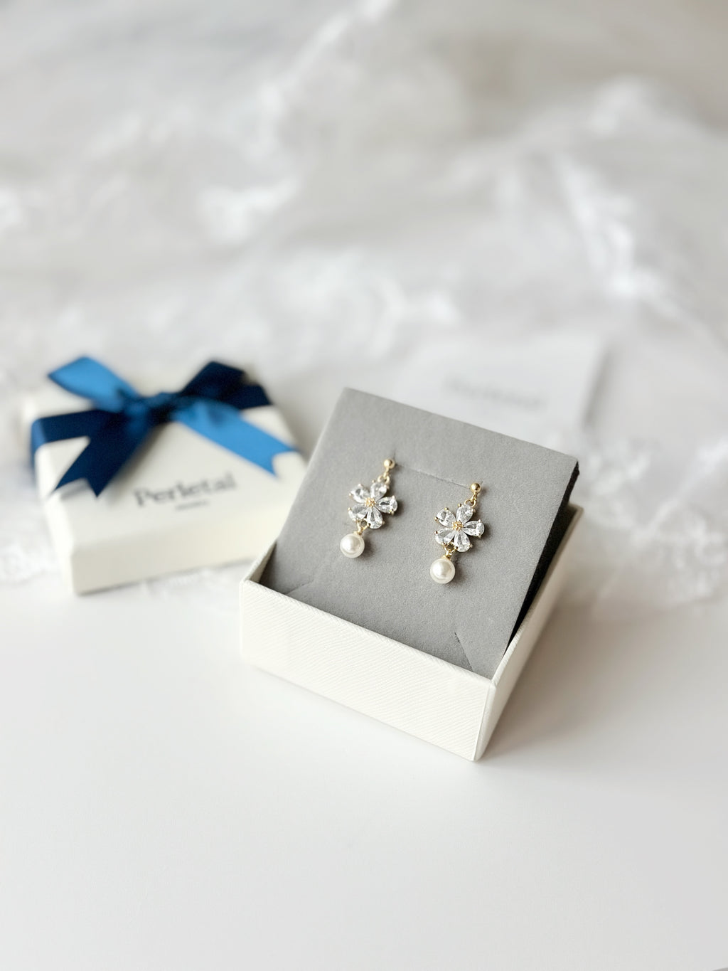 ✿ ·.·° 𝐴𝑧𝑢𝑟𝑒 𝐵𝑙𝑜𝑠𝑠𝑜𝑚