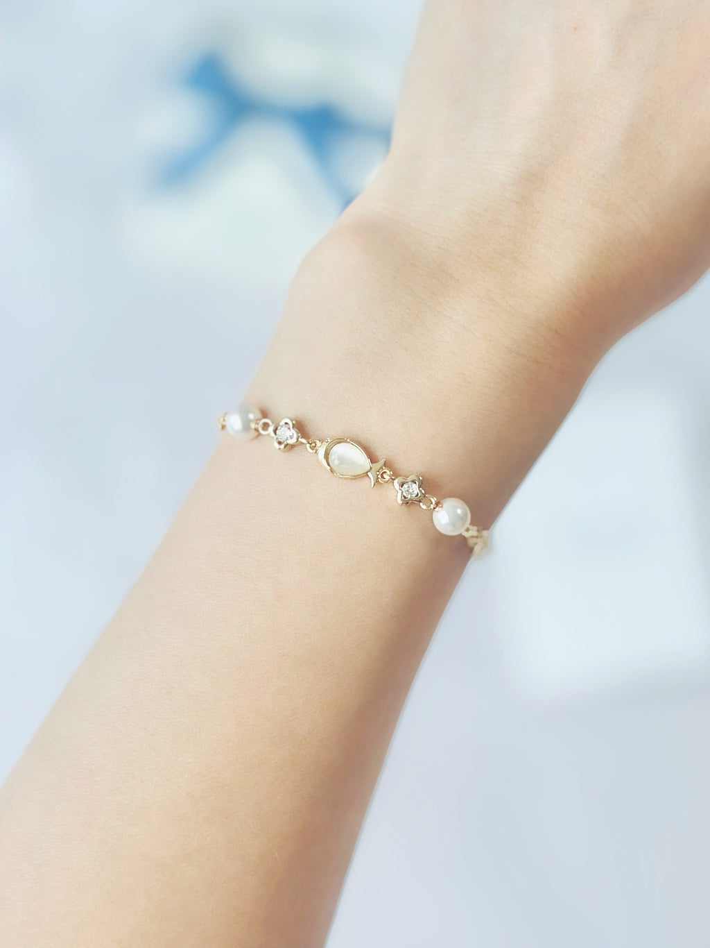 𝘓𝘶𝘮𝘪𝘯𝘰𝘶𝘴 𝘖𝘤𝘦𝘢𝘯 𝘉𝘳𝘢𝘤𝘦𝘭𝘦𝘵  𓆝⋆｡˚