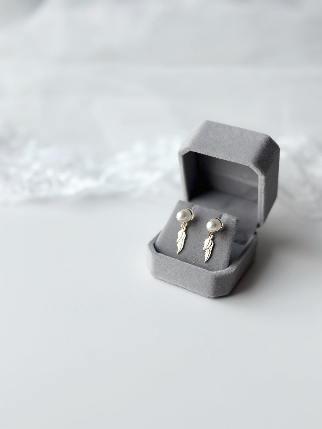 ·˚ ༘ 𝘓𝘦𝘢𝘷𝘦𝘴 𝘍𝘳𝘰𝘯𝘵 𝘉𝘢𝘤𝘬 𝘌𝘢𝘳𝘳𝘪𝘯𝘨𝘴