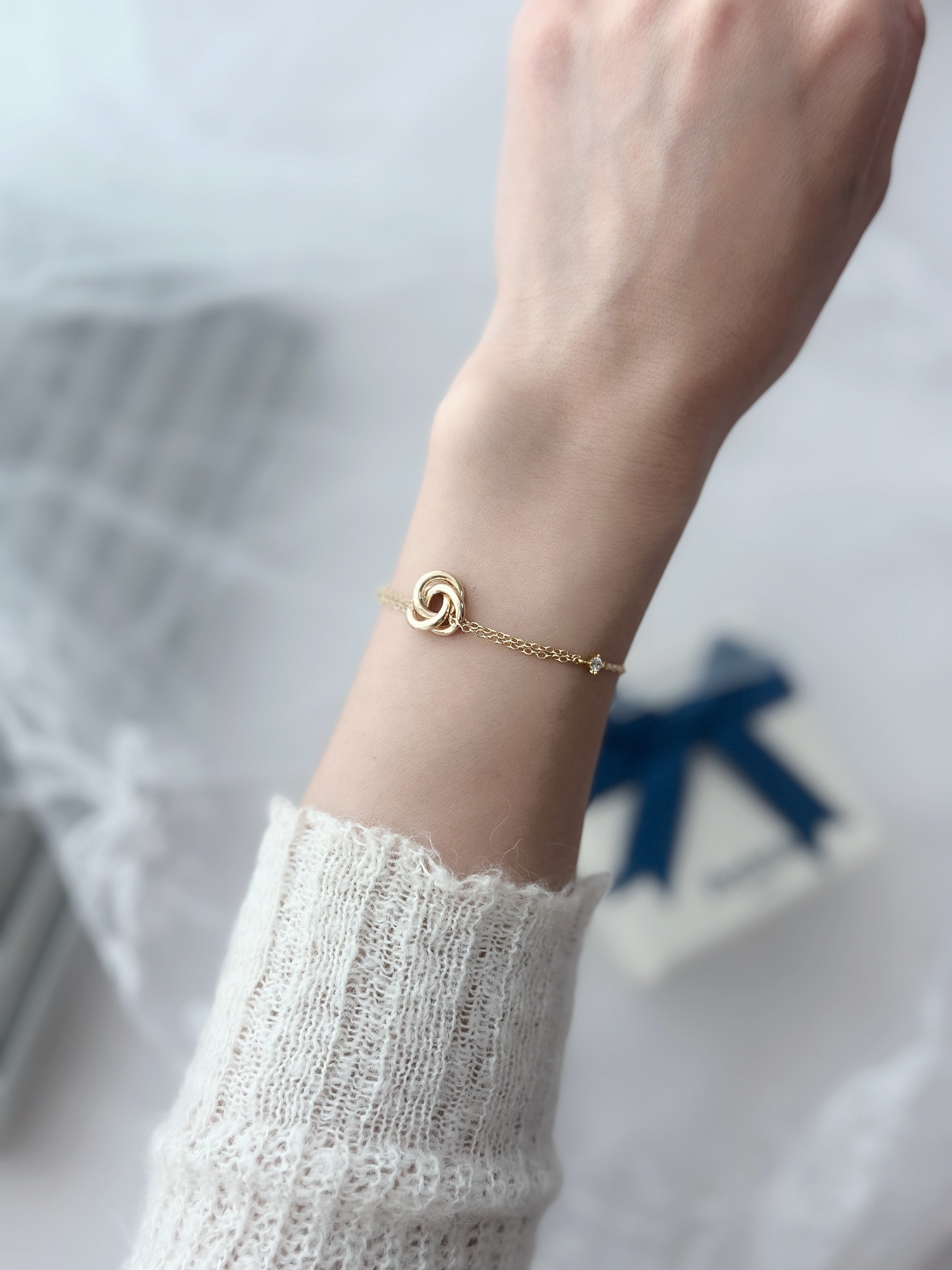 𝘌𝘵𝘦𝘳𝘯𝘢𝘭 𝘓𝘪𝘯𝘬 𝘎𝘰𝘭𝘥 𝘉𝘳𝘢𝘤𝘦𝘭𝘦𝘵