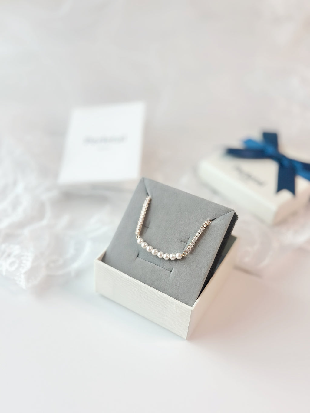 ✴︎ 𝘓𝘶𝘹𝘦 𝘙𝘢𝘥𝘪𝘢𝘯𝘤𝘦 𝘉𝘳𝘢𝘤𝘦𝘭𝘦𝘵