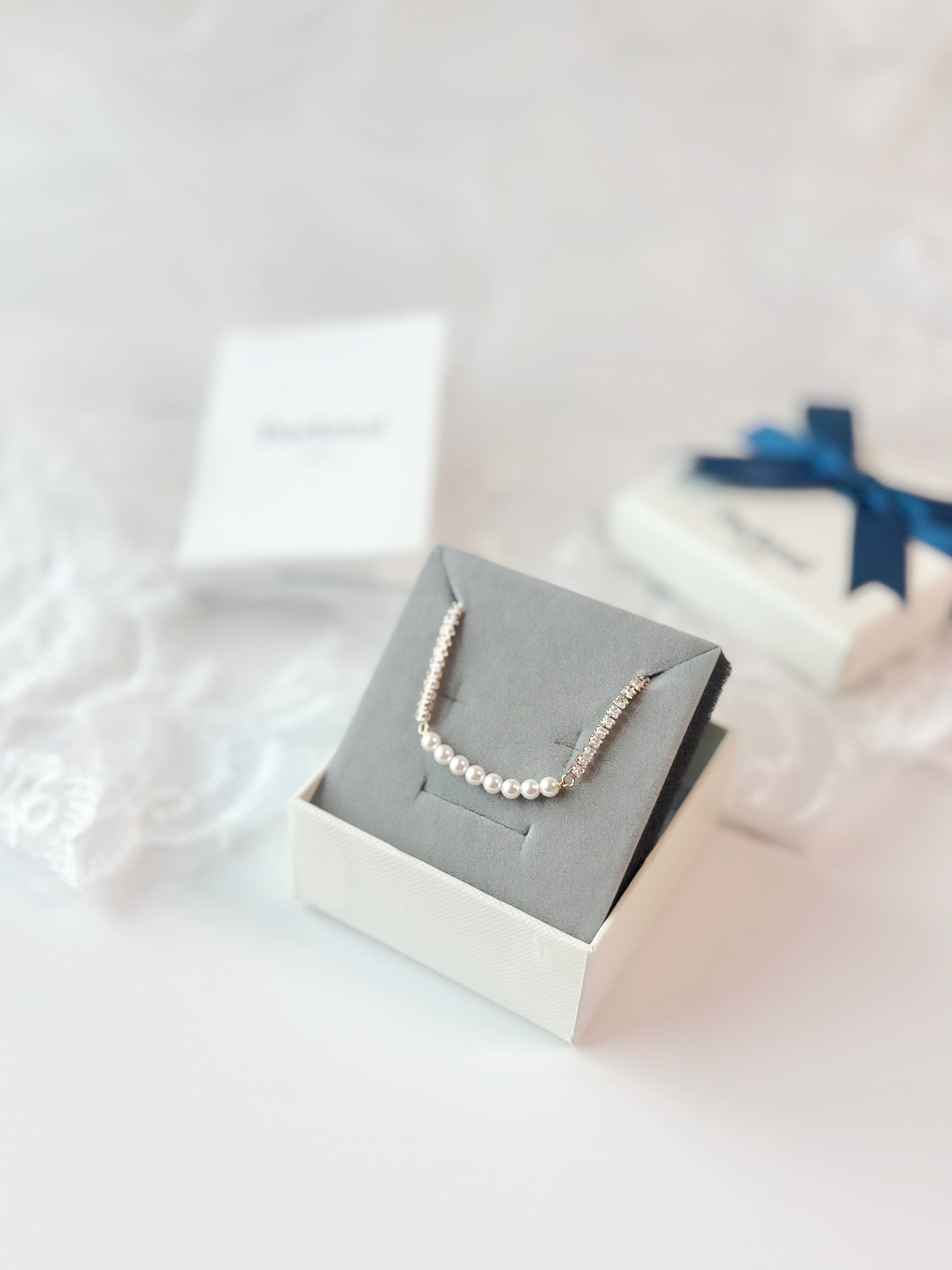 ✴︎ 𝘓𝘶𝘹𝘦 𝘙𝘢𝘥𝘪𝘢𝘯𝘤𝘦 𝘉𝘳𝘢𝘤𝘦𝘭𝘦𝘵