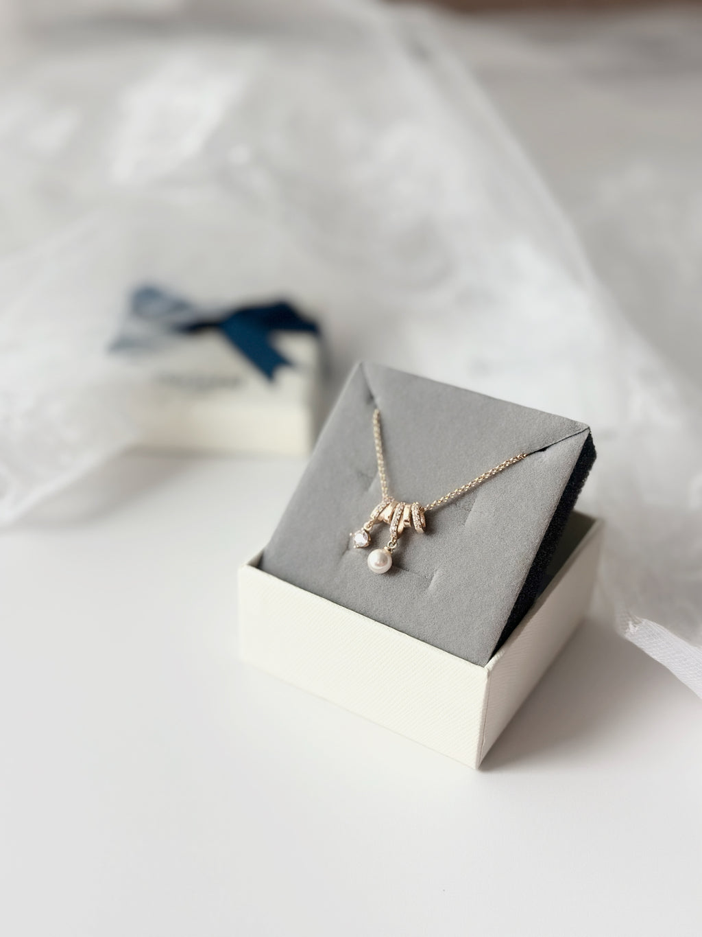 ˖⋆˙⟡ 𝘓𝘶𝘮𝘪𝘯𝘰𝘶𝘴 𝘋𝘳𝘰𝘱𝘭𝘦𝘵𝘴 𝘕𝘦𝘤𝘬𝘭𝘢𝘤𝘦