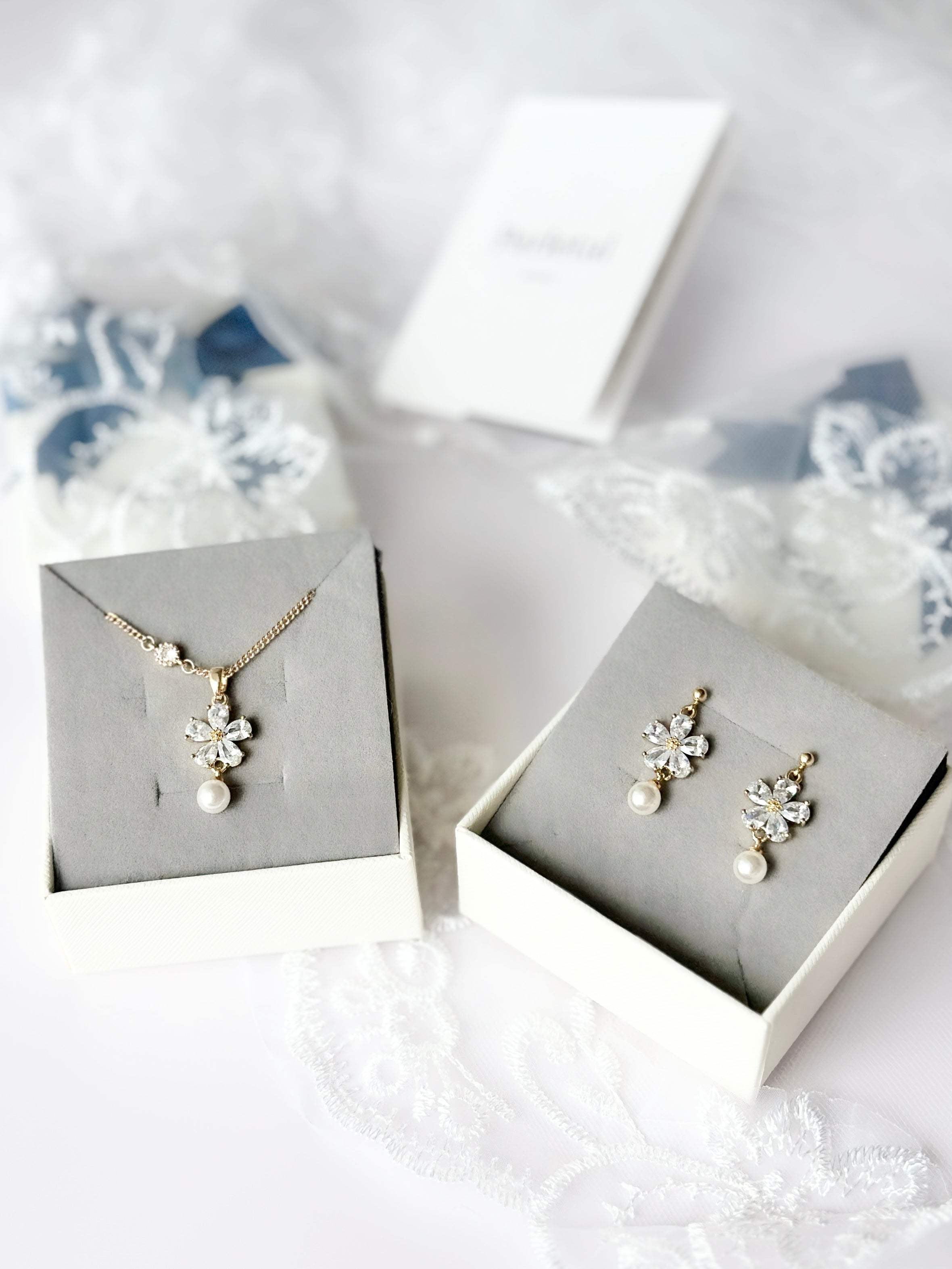 ❃ 𝘈𝘻𝘶𝘳𝘦 𝘉𝘭𝘰𝘴𝘴𝘰𝘮 𝘚𝘦𝘵