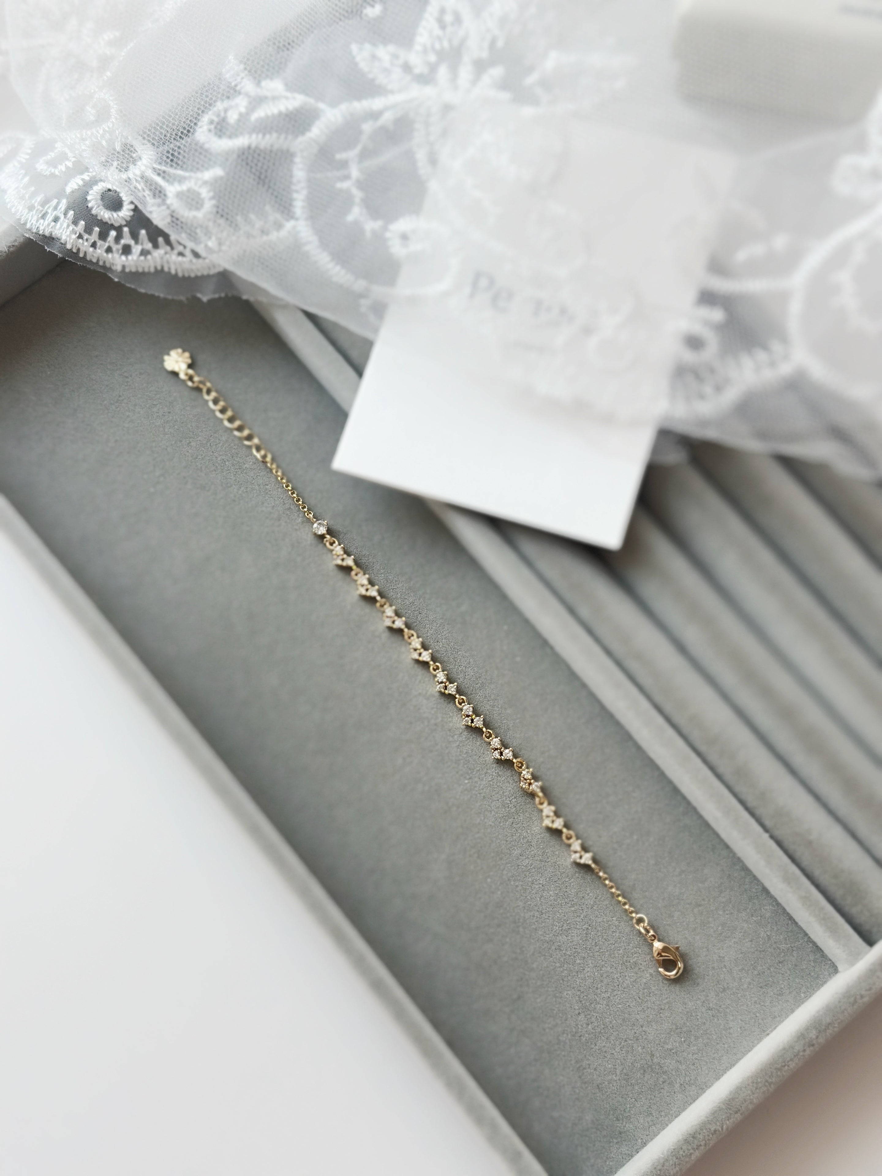 𝘊𝘰𝘦𝘶𝘳 𝘊𝘩𝘢𝘪𝘯