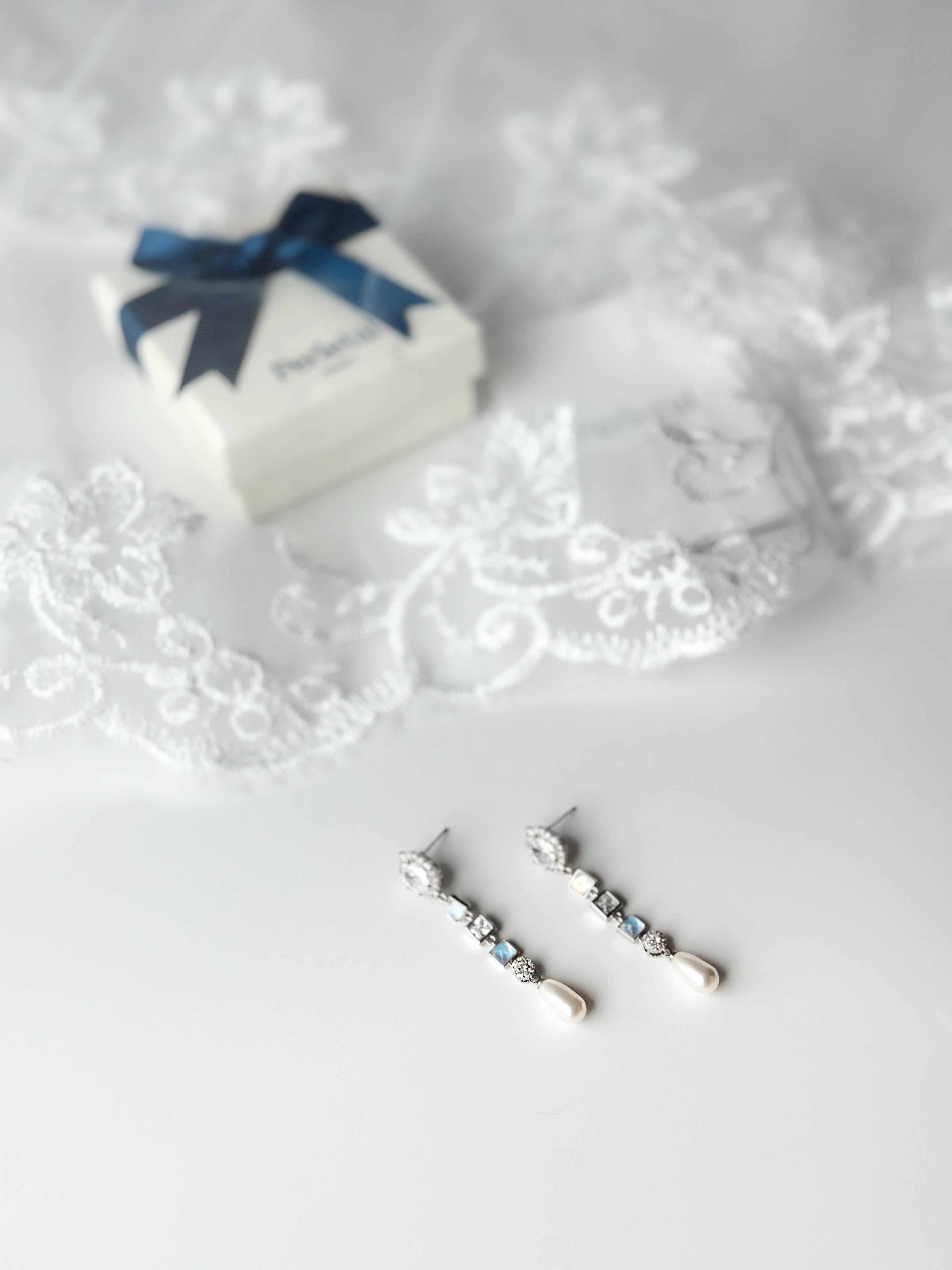 𝙋𝙚𝙖𝙧𝙡 𝙍𝙖𝙙𝙞𝙖𝙣𝙘𝙚 𝘿𝙧𝙤𝙥𝙨