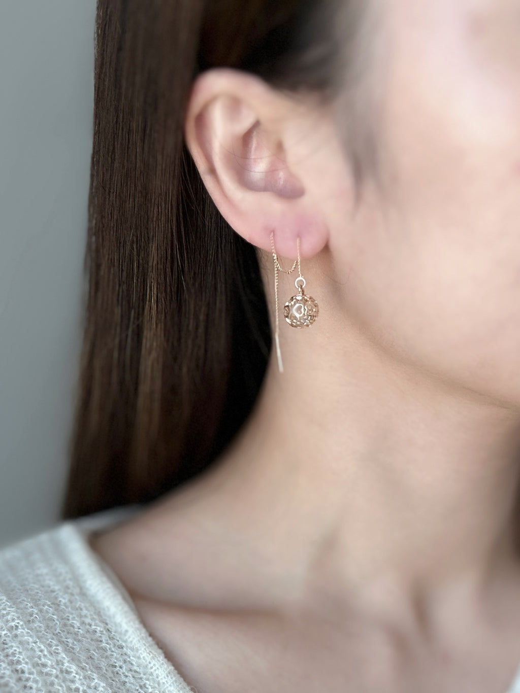 𝘎𝘰𝘭𝘥𝘦𝘯 𝘏𝘰𝘭𝘭𝘰𝘸 𝘡𝘪𝘳𝘤𝘰𝘯𝘪𝘢 𝘋𝘳𝘰𝘱𝘴