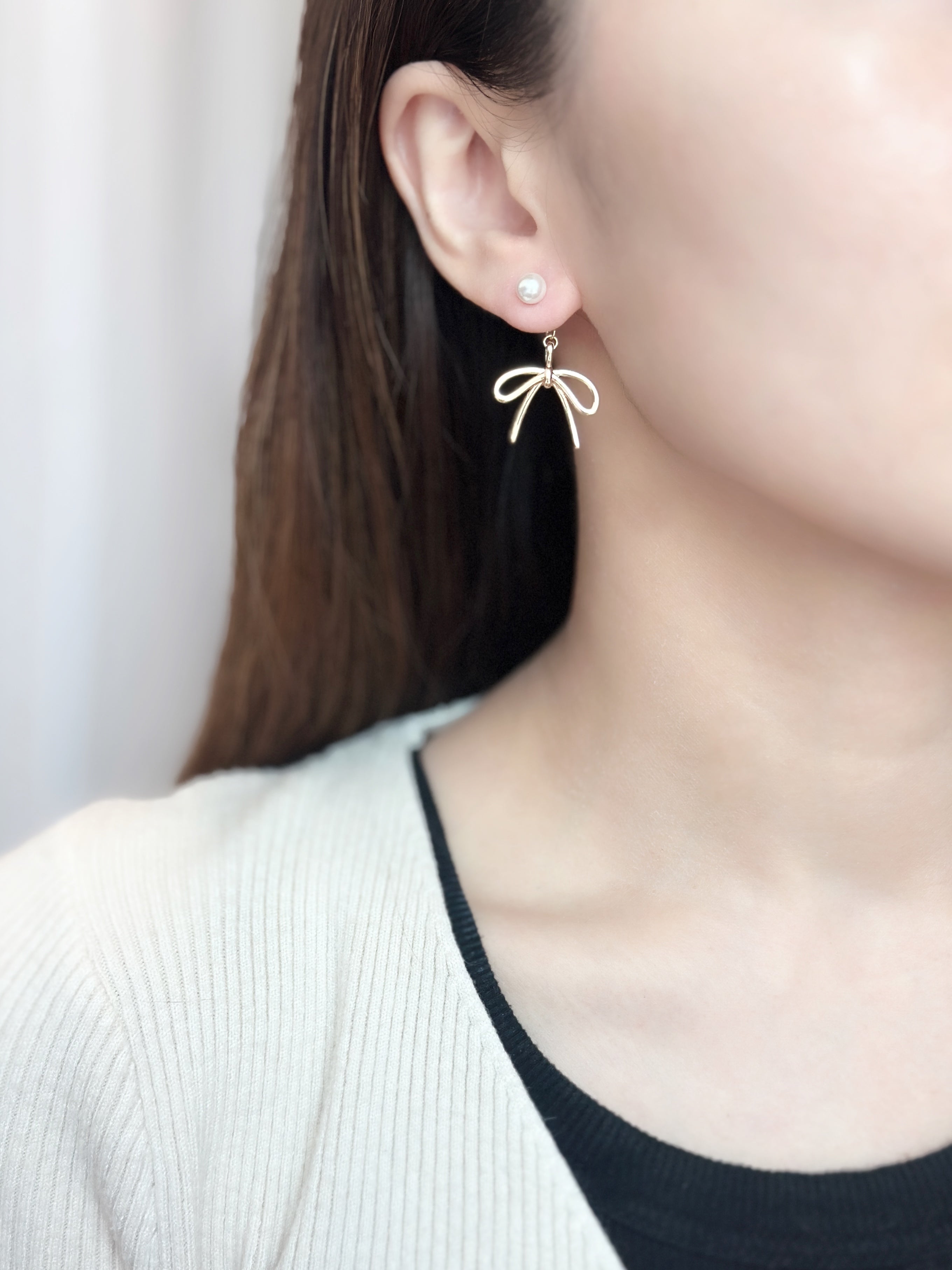 ⋆ 𝘗𝘦𝘢𝘳𝘭 𝘉𝘰𝘸 𝘍𝘳𝘰𝘯𝘵 𝘉𝘢𝘤𝘬 𝘌𝘢𝘳𝘳𝘪𝘯𝘨𝘴